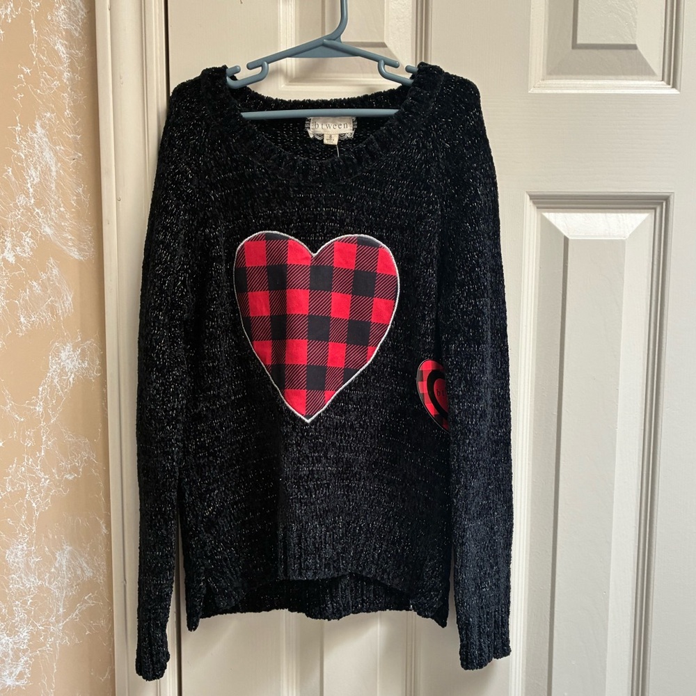NWT NEVER WORN Girls Christmas Sweater! ❤️🌲